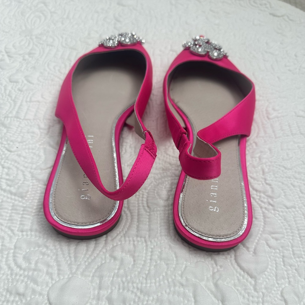 New Gianni Bini Hot Pink Pointed Slingback Flats with Crystal Embellishments - Picture 3 of 5